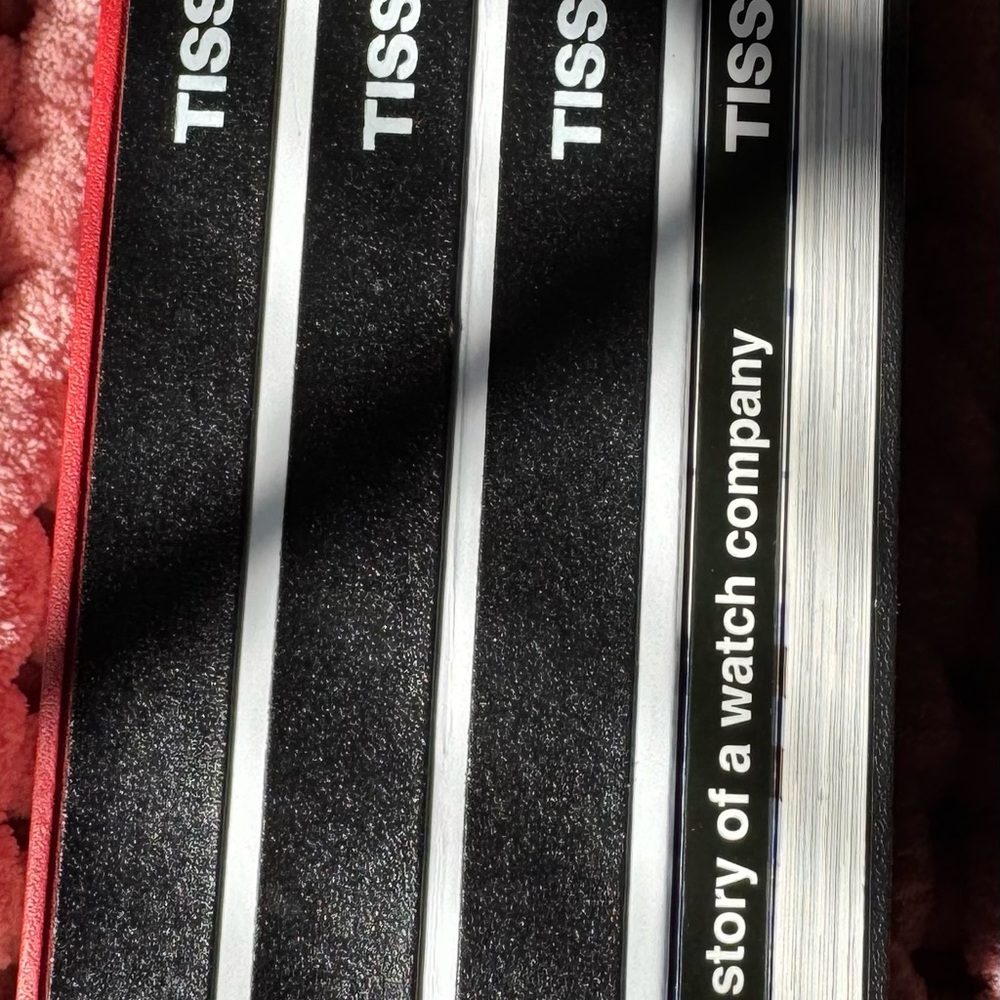 NWT TISSOT V8 SWISSMATIC - Discontinued and Hard to Find - Picture 14 of 16